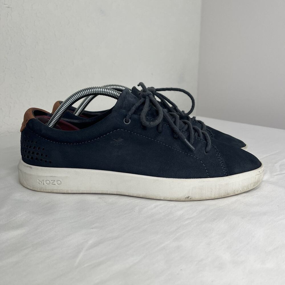 Mozo Navy Fin II Blue Leather sneakers Men's Size 8.5, outdoors, casual, classic